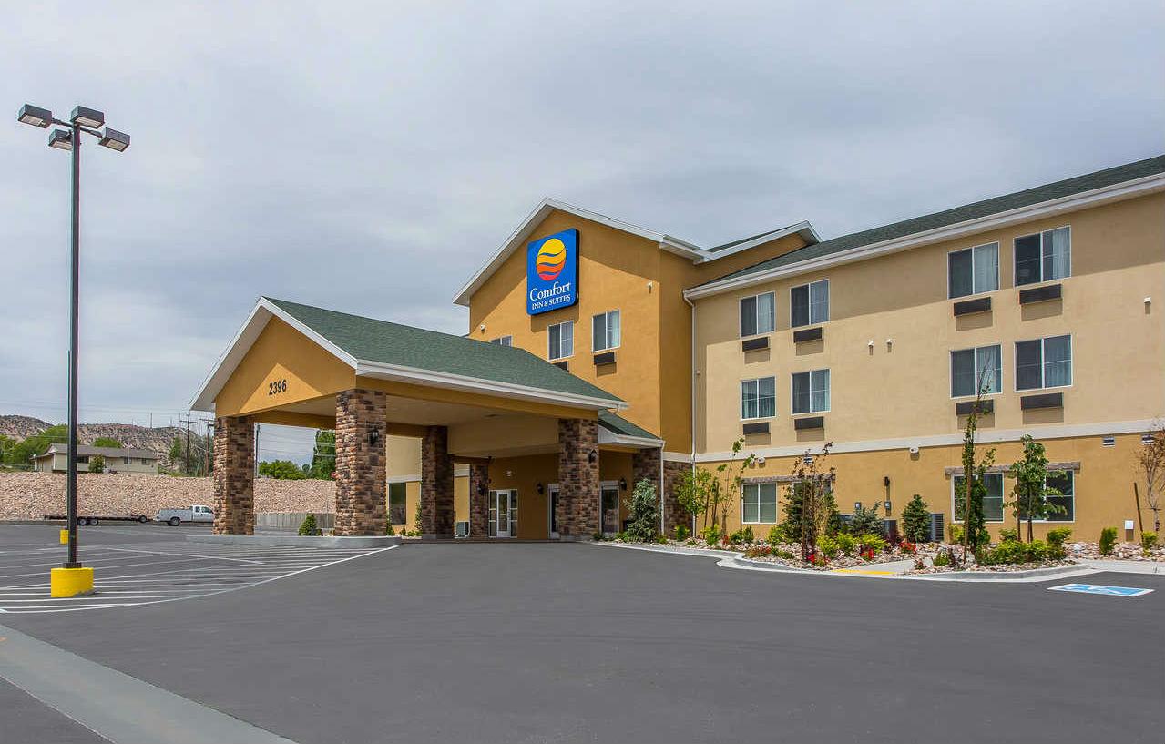 Comfort Inn & Suites Vernal - National Monument Area Exterior photo