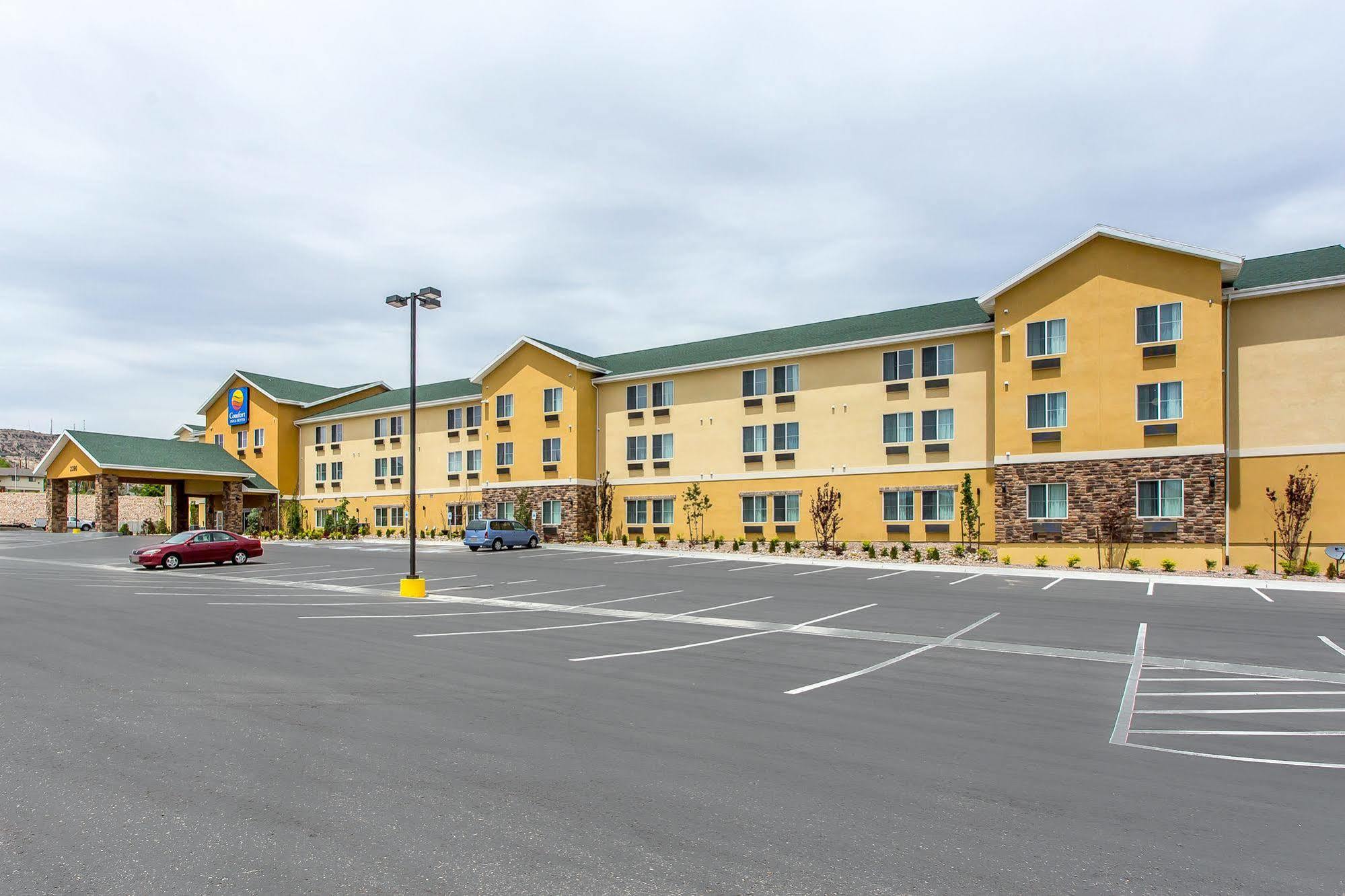 Comfort Inn & Suites Vernal - National Monument Area Exterior photo